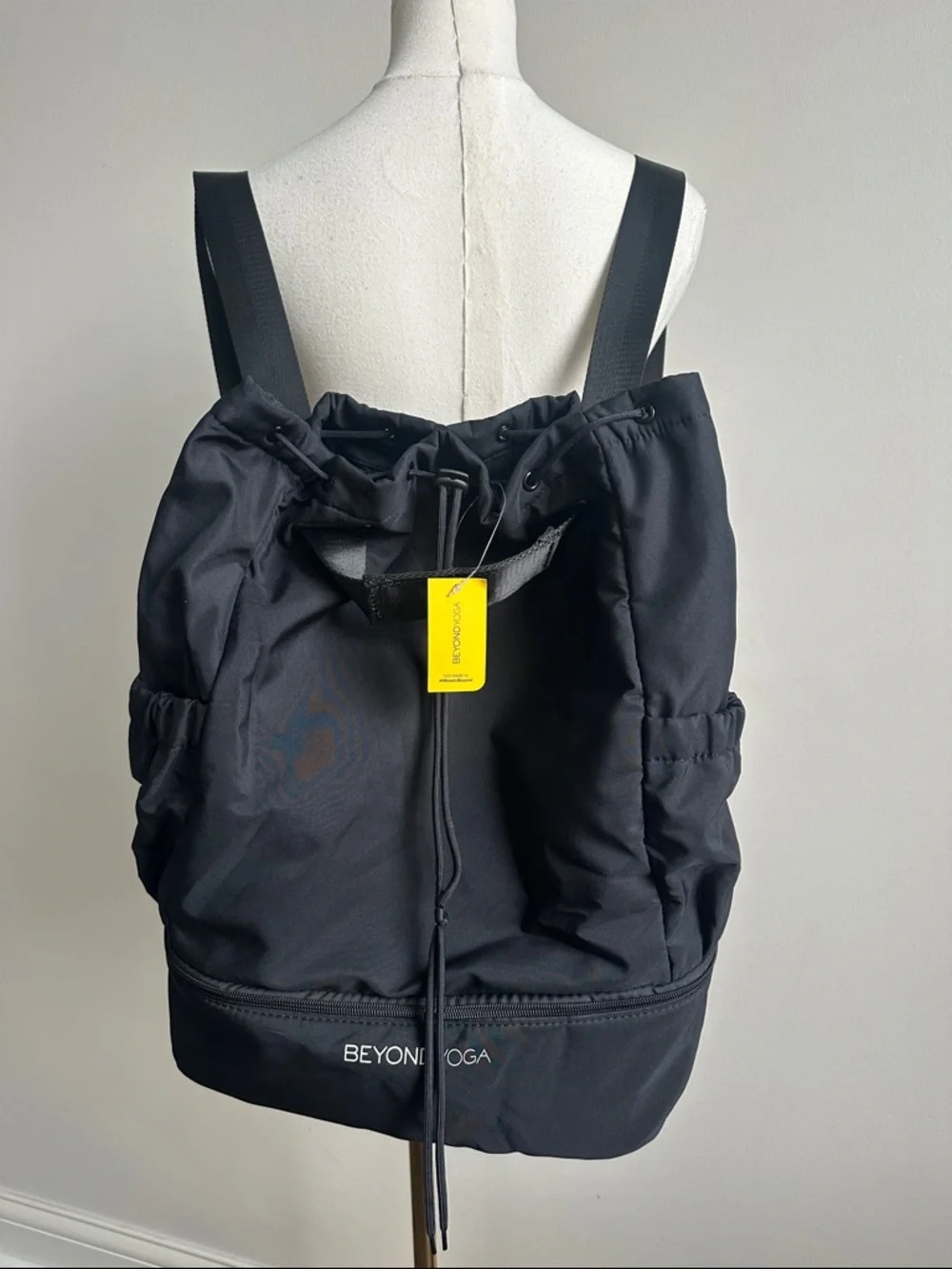 Beyond Yoga‎ Convertible Gym Bag Backpack Black NWT Athletic Workout Crossbody